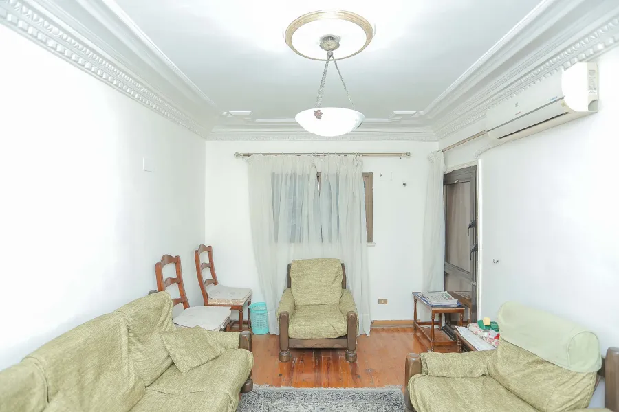 شقة للبيع 290م رشدي ( ش أبو قير )