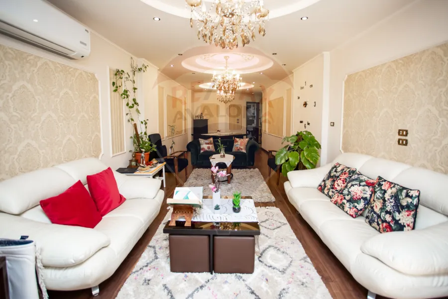 شقة مرخصة للبيع 185 م كفر عبده (ش ابراهيم شريف)