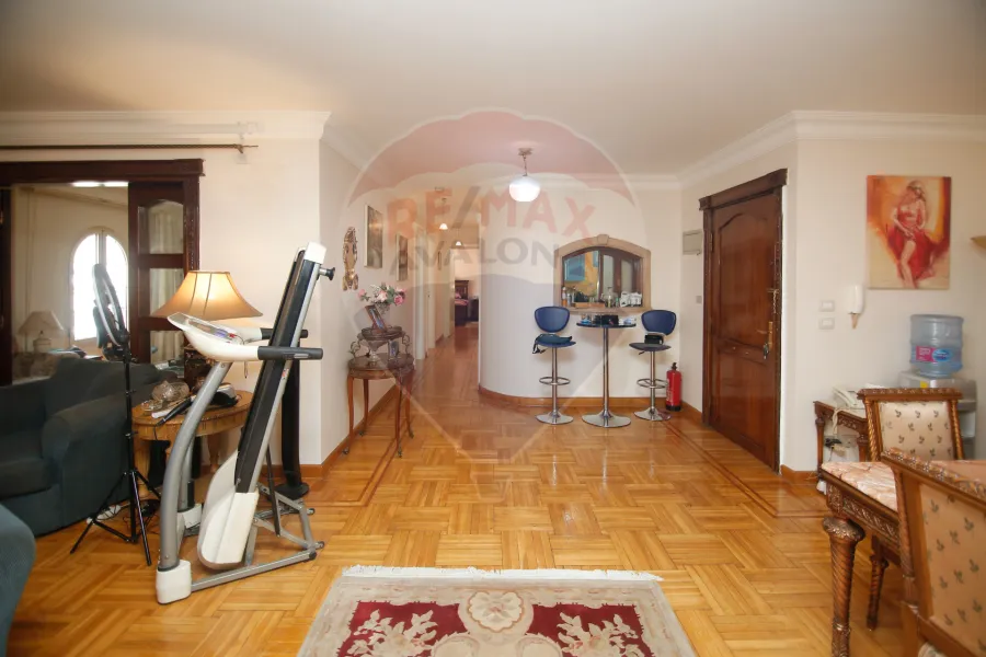 Apartment for Sale 207 m Kafr Abdou (Saint Genis St.)