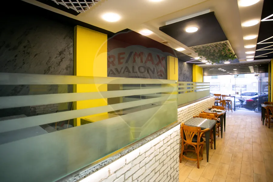 محل تجاري للإيجار 60 م جليم (علي الترام مباشرة)