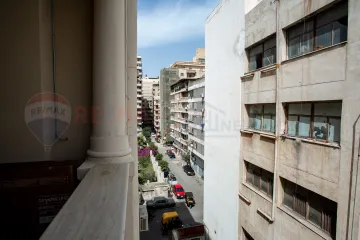 شقة للبيع 146 م لوران (ثاني نمرة من ش ابو قير)