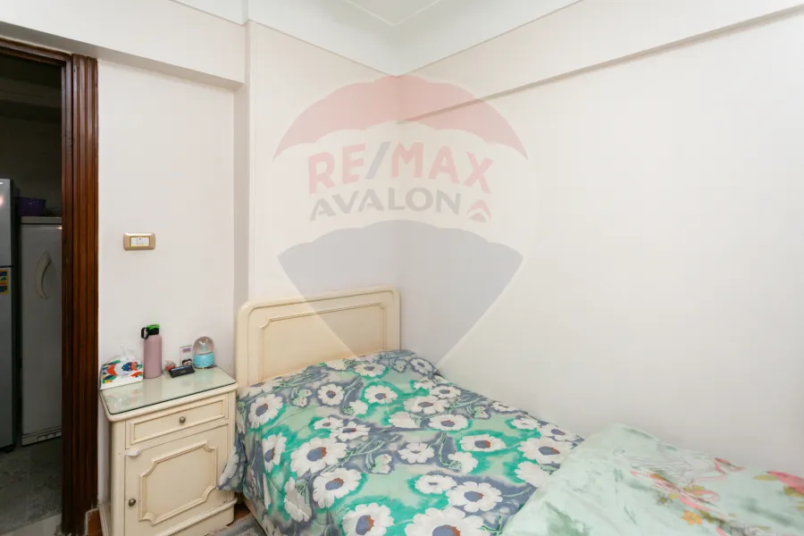 شقة للبيع 115 م سموحة (ش بهاء الدين الغتوري) -