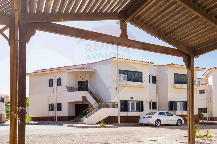 Standalone Chalet for sale (Palm Beach) 550 m