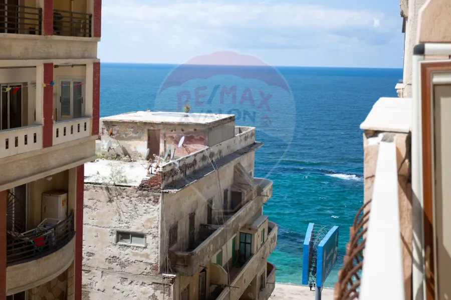 Apartment for sale 100 m Cleopatra (Third number from the sea)