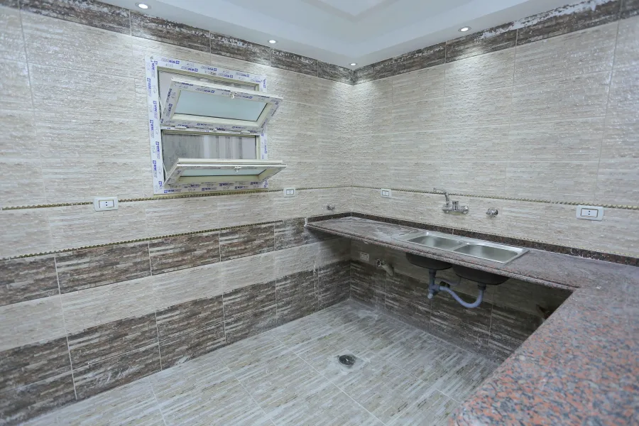 شقة للإيجار 110م كليوبترا - ش أبو قير الرئيسى