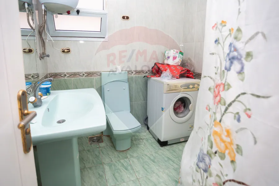 بنتهاوس للبيع 400 م  السرايا (على البحر مباشرة)