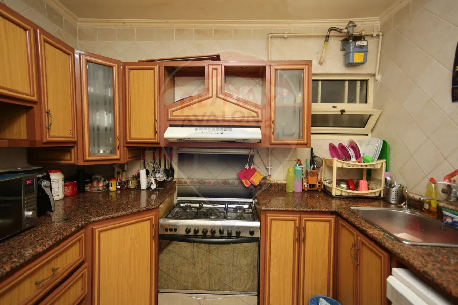 شقة للبيع 113 م زيزينيا (ش ابراهيم العطار)