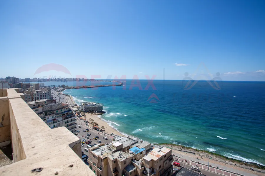 Apartment for sale 600 m Camp Caesar (branching from the sea)