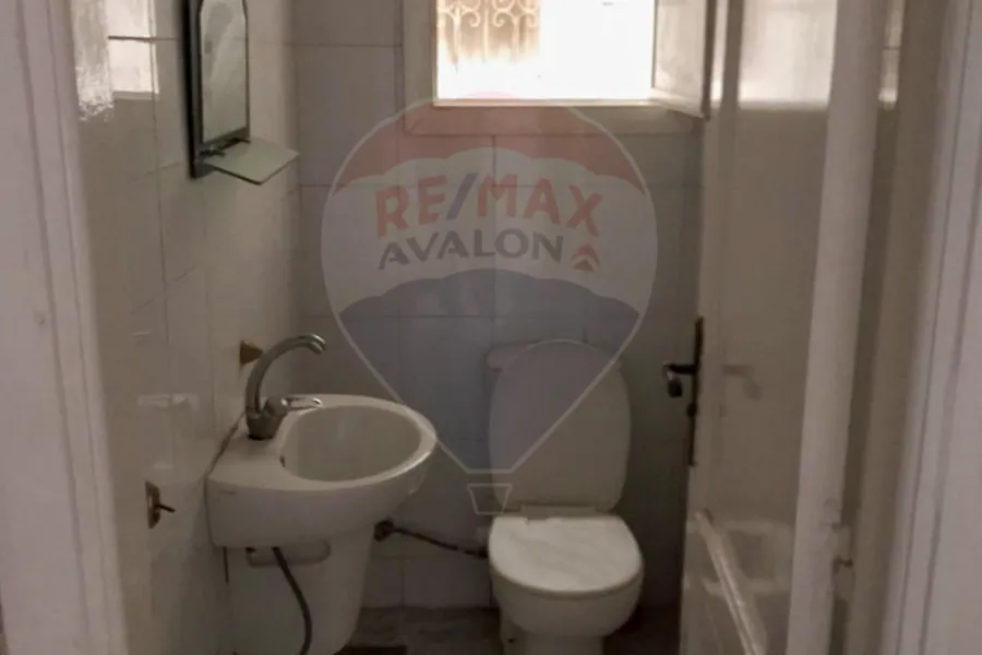 Apartment for sale 145 m Al-Montaza (Royal Plaza compound)