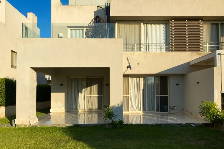 شاليه أرضي بجاردن للبيع (هاسيندا باي - سيدي عبد الرحمن) 165 م