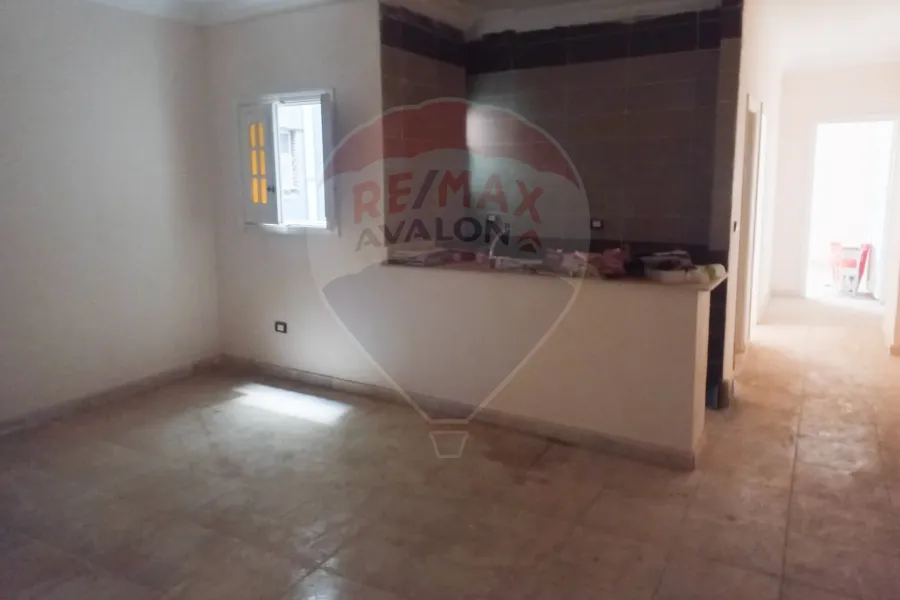 شقة للبيع 100 م مرسي مطروح (طريق القصر)