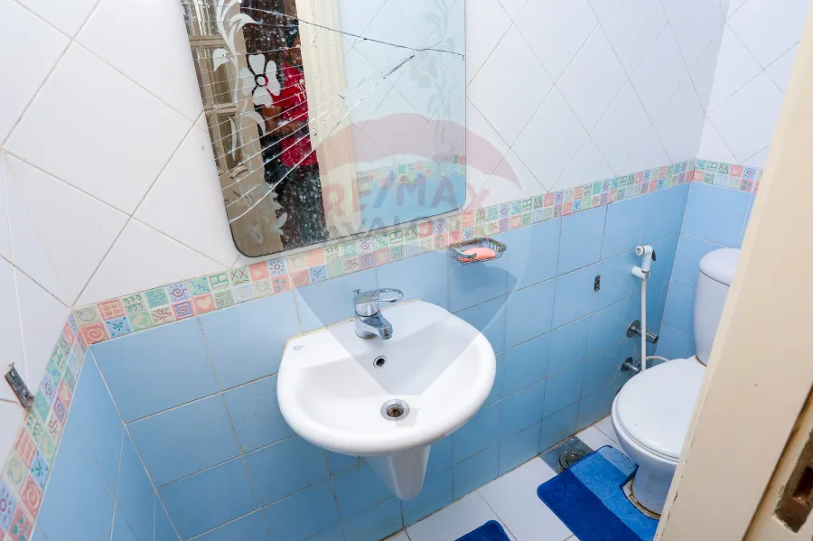 شقة للبيع 135 م سموحة (المربع الذهبي)