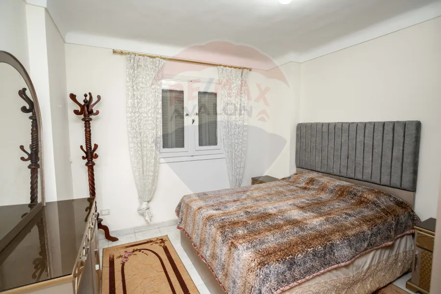 شقة للبيع 135 م سبورتنج (ش طيبة)