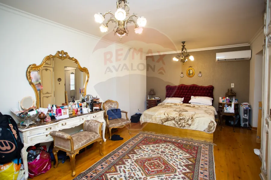 Apartment for sale 218 m Louran (directly on the sea)