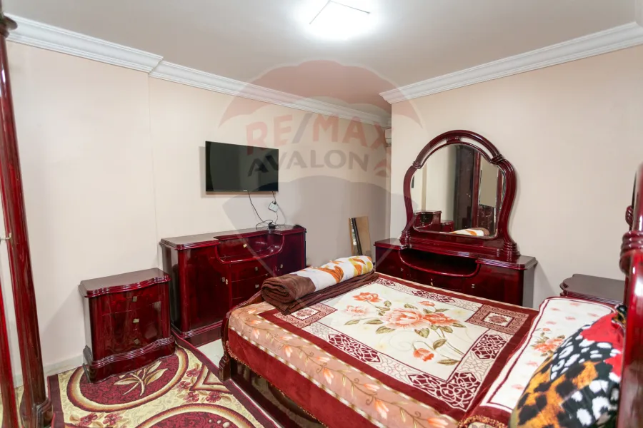 شقة للبيع  150 م كامب شيزار ( بجوار مستشفى الأنباتكلا )