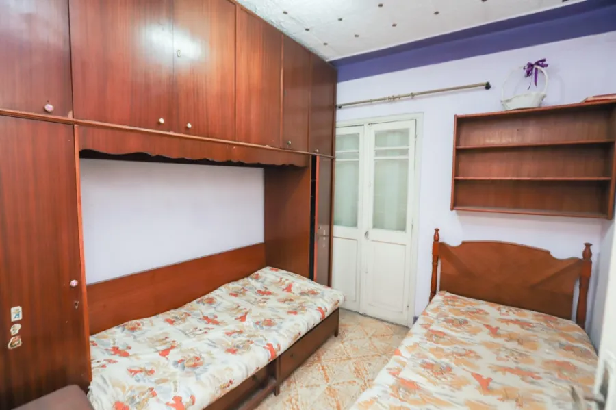 شقة للبيع 100م صافى - كليوباترا - خطوات من البحر