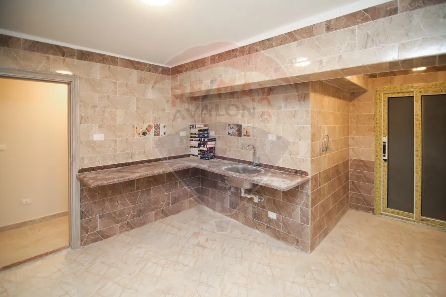 شقة للبيع 200 م سموحة (بجوار كوبري 14 مايو)