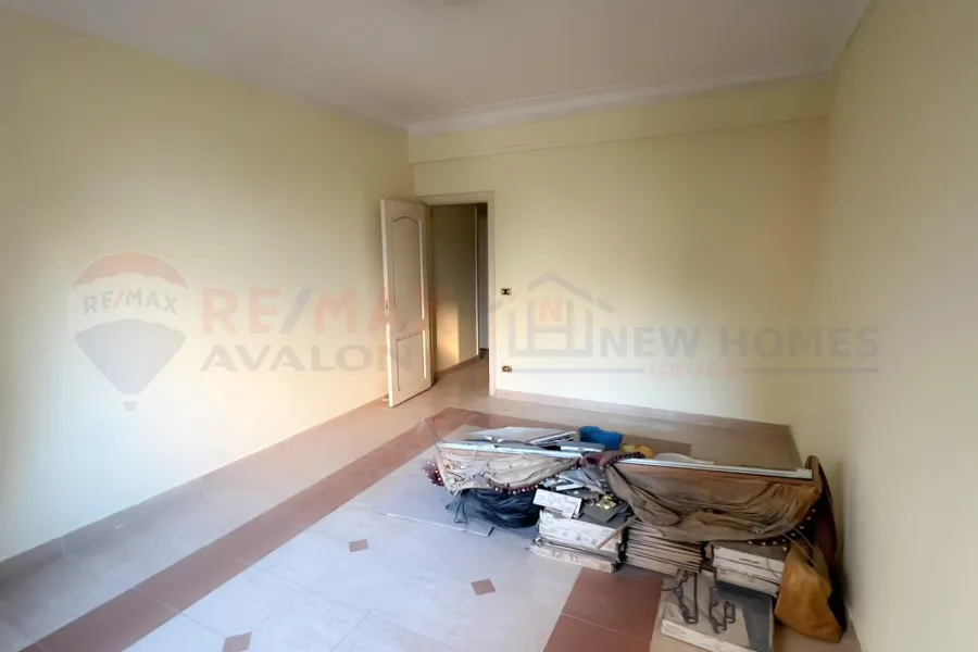 Apartment for sale, 220 m, Smouha (Bahaa El-Din Al-Ghatouri St.)