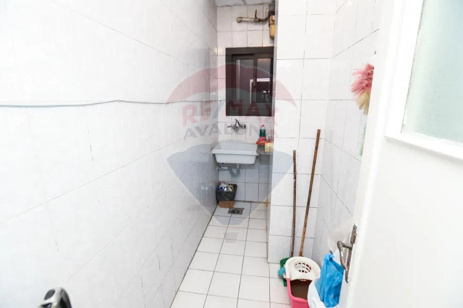 (ميزان للبيع 176 م سيدى جابر (ش بورسعيد