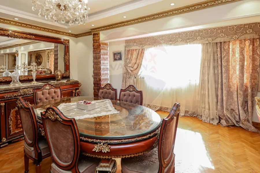 Apartment for sale 200 m Gleem ( second number of Abu Qir St. )