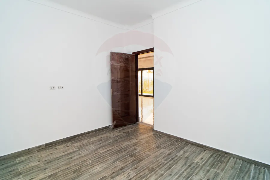 Villa for Sale 300 m King Maryot (Green Oasis Compound)