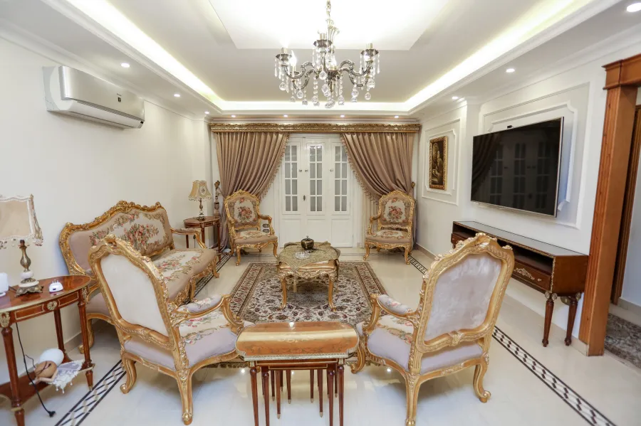 Apartment For Sale 195 m Zezinia ( Steps From Abo Qir St. )