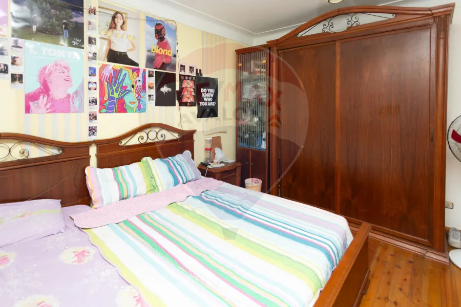 Apartment for sale 240 m Glim (Abdel Salam Arif St.)