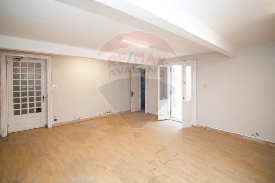 Villa for rent 1,000 m Roshdy (Syria St.)