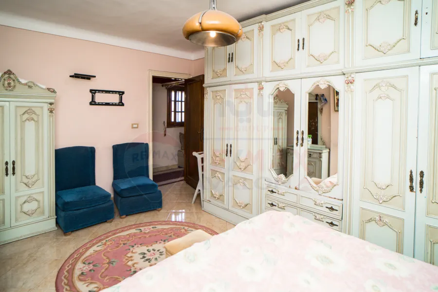 شقة للبيع 160 م بولكلي (ش المصحة)