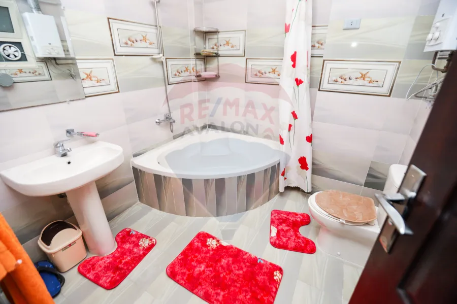 شقة مفروش للإيجار 245 م كفر عبده (ش سانت جيني)