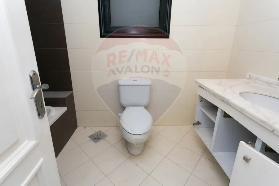 شقة دوبلكس مرخصة للبيع 460 م كفر عبده (ش معروف الرصافي - عمارة براند)