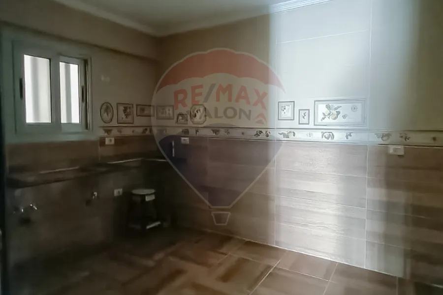 شقة للإيجار 203 م سابا باشا (طريق الجيش)