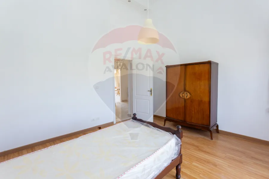 فيلا توين هاوس للبيع 450 م اليكس ويست (مرحلة أنطونيادس)