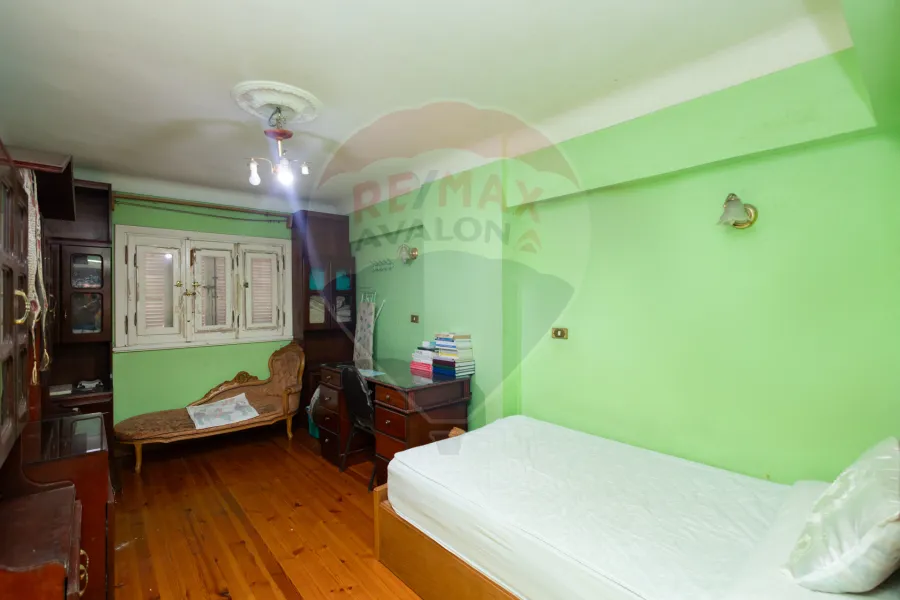 شقة للايجار المفروش 195 م سموحة (ش بهاء الدين الغتوري)