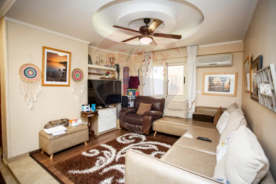 شقة للبيع 185 م كفر عبده (ش ابراهيم شريف - عمارة براند)