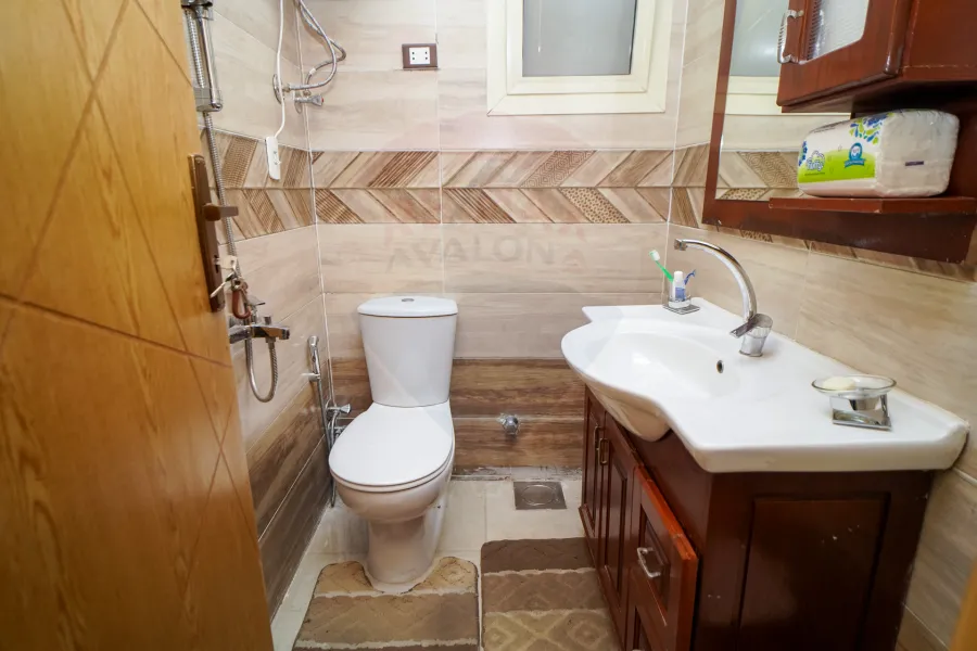 شقة إداري للبيع 146م سموحة(شارع الريادة)