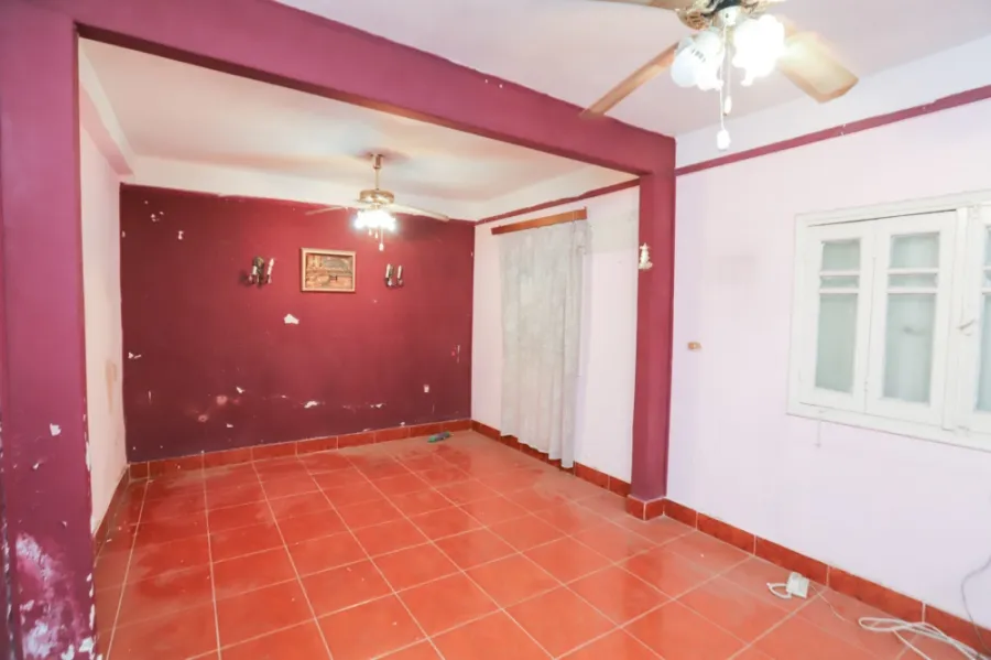 شقة للبيع 100م صافى - كليوباترا - خطوات من البحر