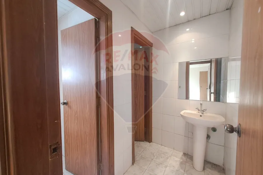 Administrative unit for Rent 285 m Al-Mansheya (Oraby Square - brand building)