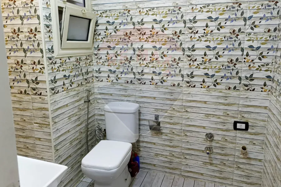 شقة للبيع 125 م سموحة (ش النصر)