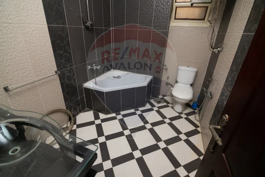 Apartment for sale 230 m Glem (Mostafa Fahmy St.)