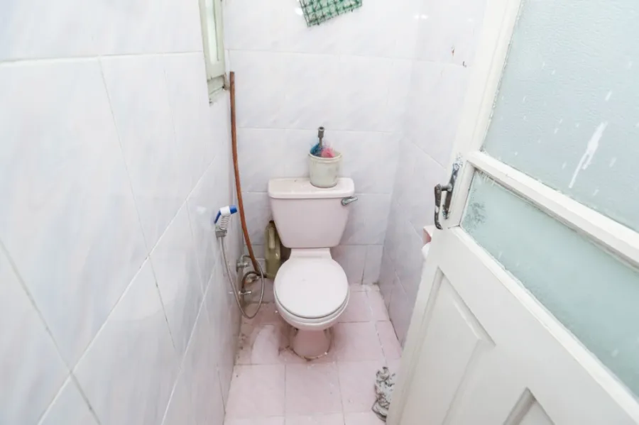 شقة للبيع 100م صافى - كليوباترا - خطوات من البحر