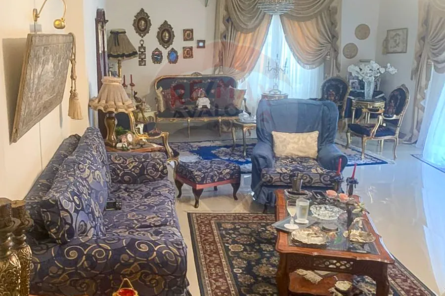 Apartment for sale 220 m Gleem (Hadaya basha St.)