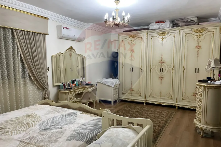 شقة للبيع 200 م سان أستيفانو ( خطوات من الفورسيزون )