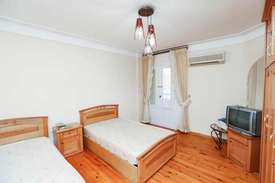 شقة للايجار 138 م سموحة ( طريق 14 مايو - جرين بلازا )