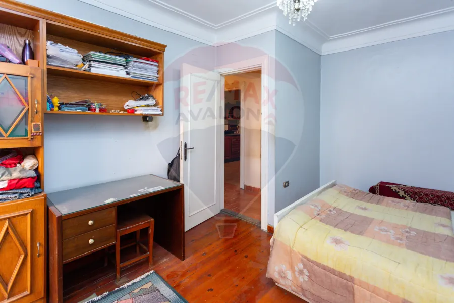 Apartment for sale 380 m Tharwat (second row from the sea)