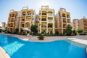 Chalet + Roof for sale (Ras El Hekma - Emirates Heights)
