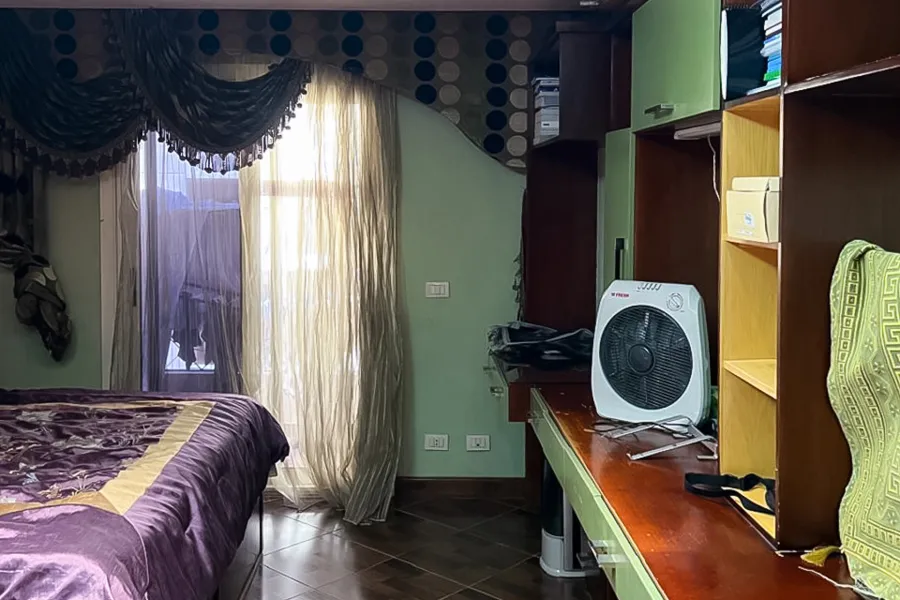 شقة للبيع 250 م سموحة (توت عنخ امون - ابراج كيروسيز)