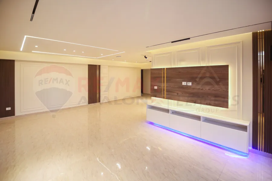 Apartment for sale 176 m Smouha (Grand View)