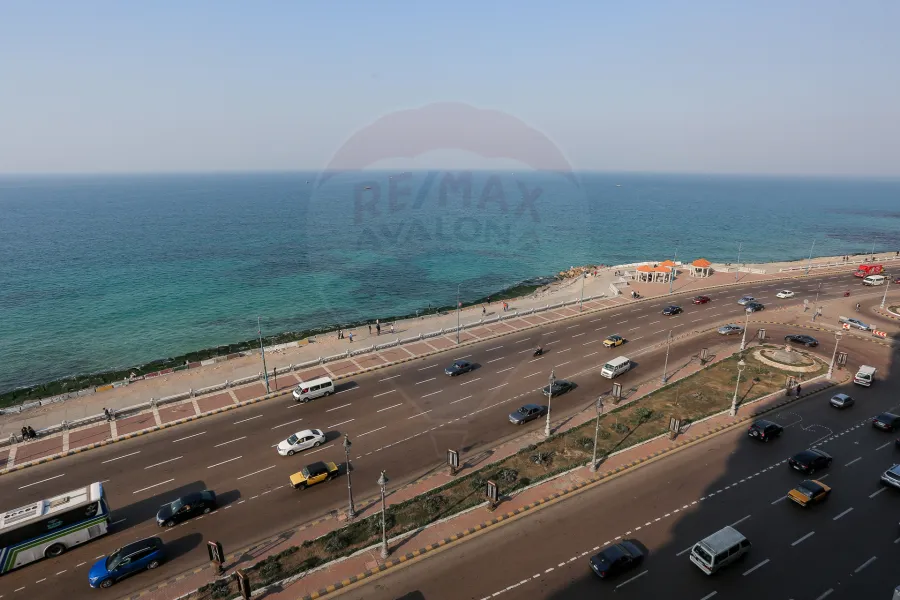 Apartment for sale 145 m Camp Caesar (directly on the sea)