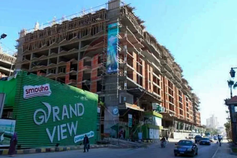 شقة للبيع 206 م سموحة ( كمباوند جراند فيو )